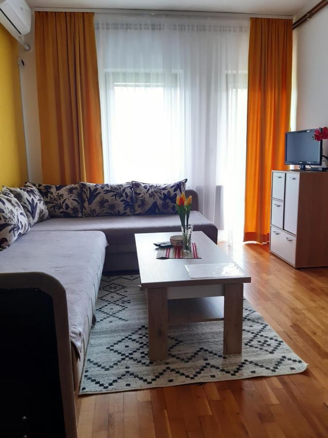 Apartman Lala Foca Kamer foto