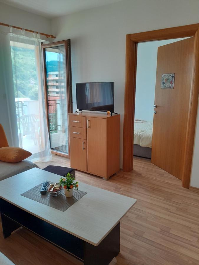 Apartman Lala Foca Buitenkant foto